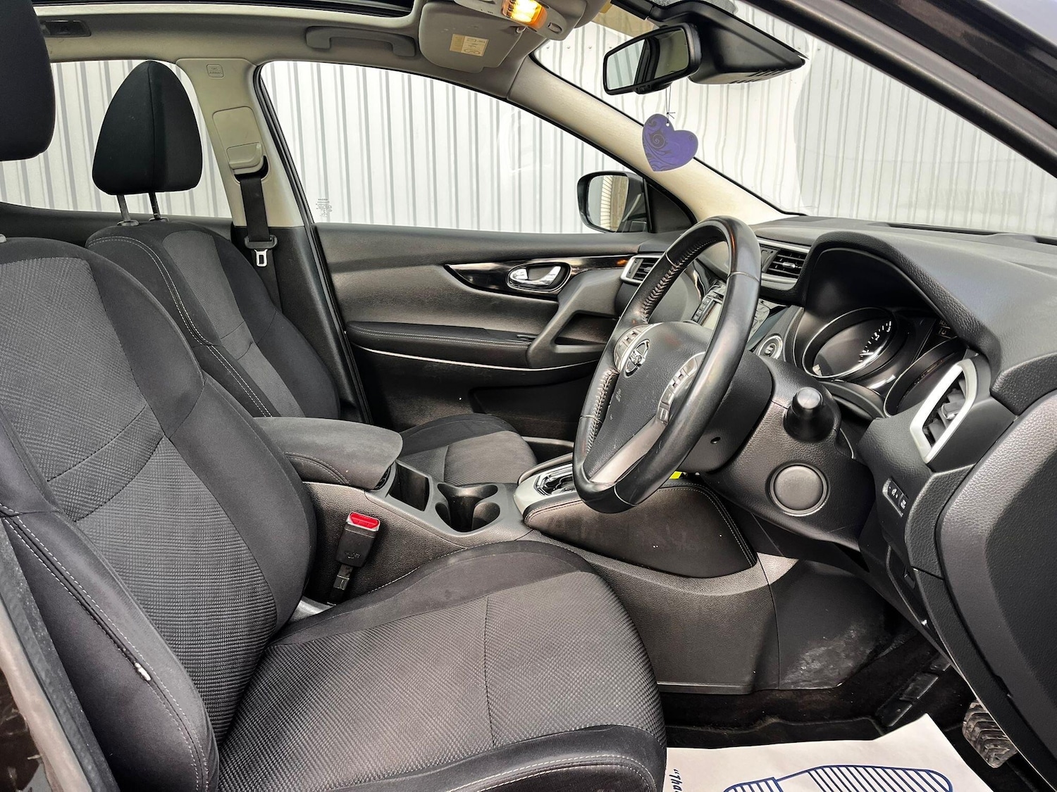 Used Nissan Qashqai 2016 for sale - 77131623: Photo 13