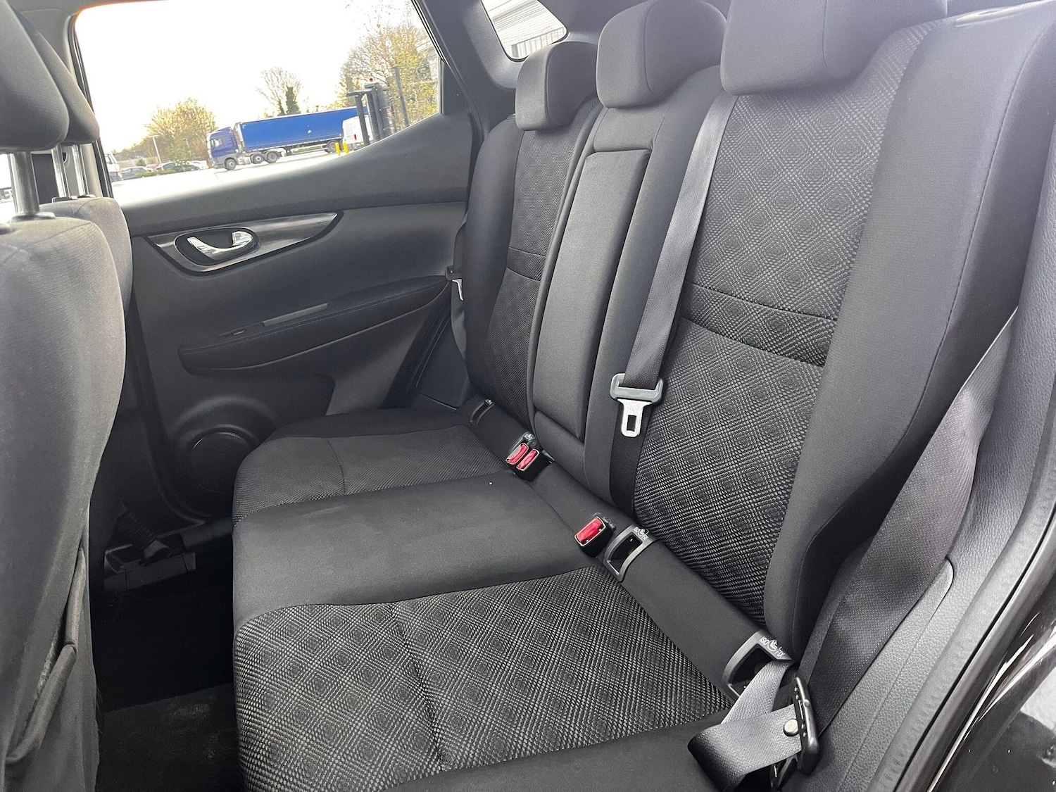 Used Nissan Qashqai 2016 for sale - 77131623: Photo 18