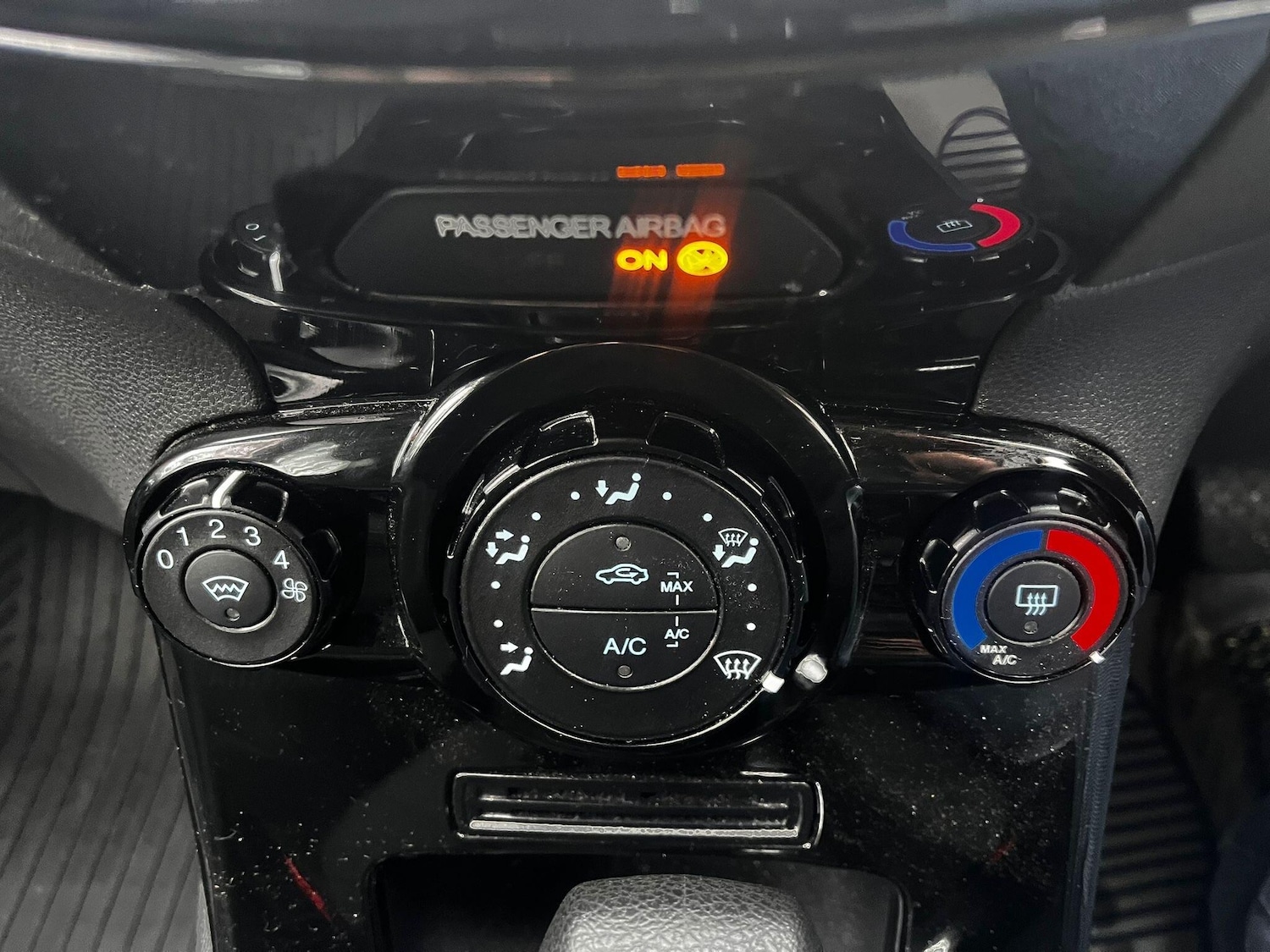 Used Ford Fiesta 2014 for sale - 77279707: Photo 44