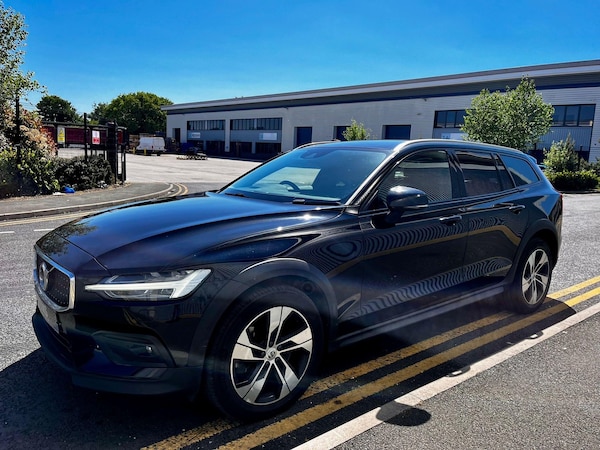 Used Volvo V60 Cross Country 2021 for sale - 74679030: Photo 4