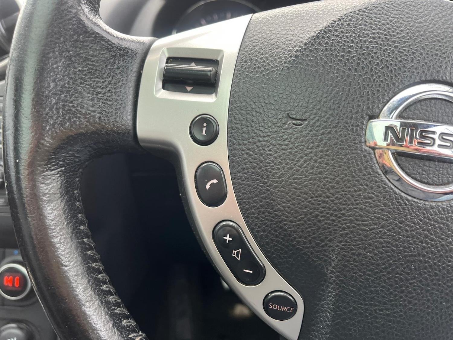 Used Nissan Qashqai+2 2013 for sale - 76976362: Photo 26