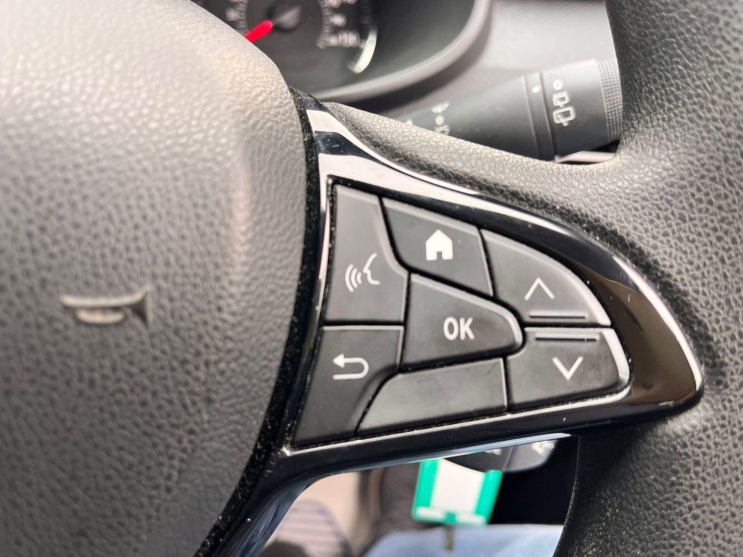 Used Dacia Sandero Stepway 2022 for sale - 77783876: Photo 25