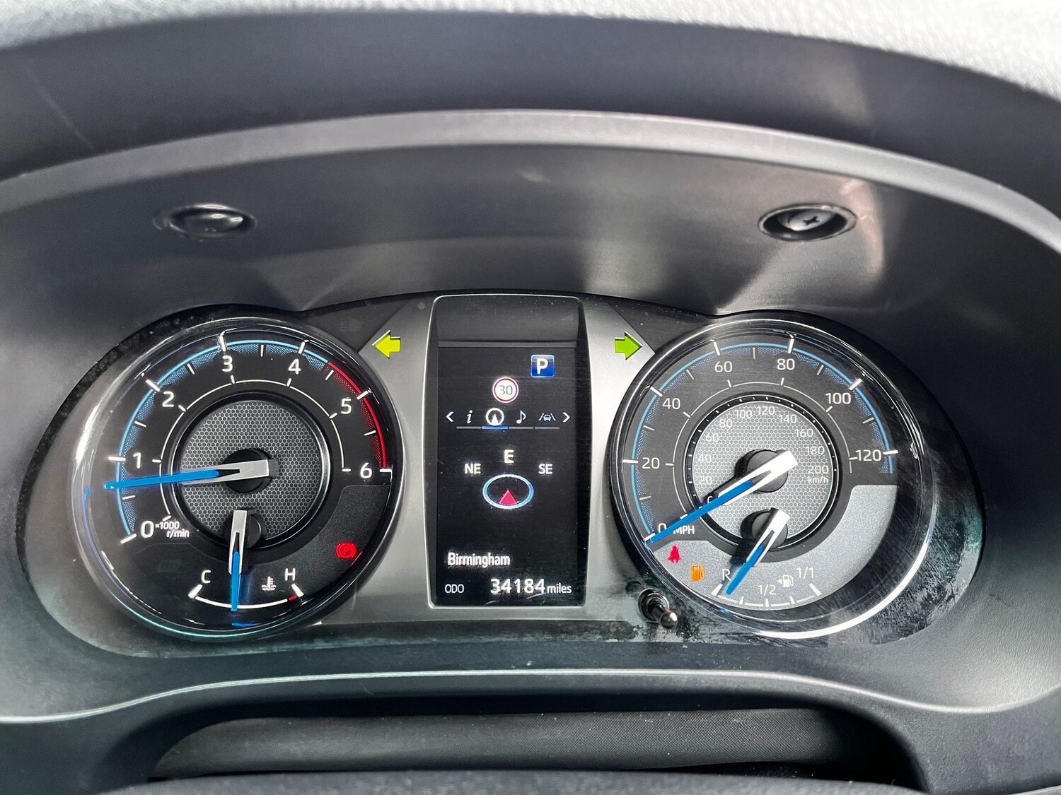 Used Toyota Hilux for sale - 77924991: Photo 27