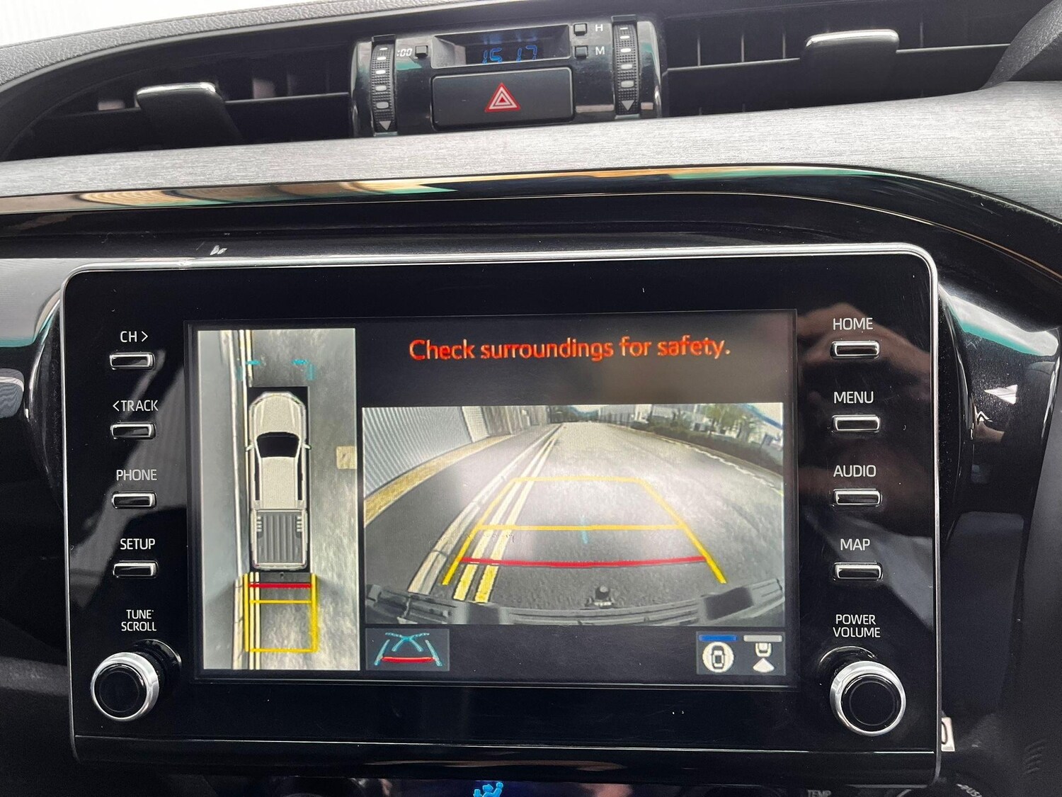 Used Toyota Hilux for sale - 77924991: Photo 33