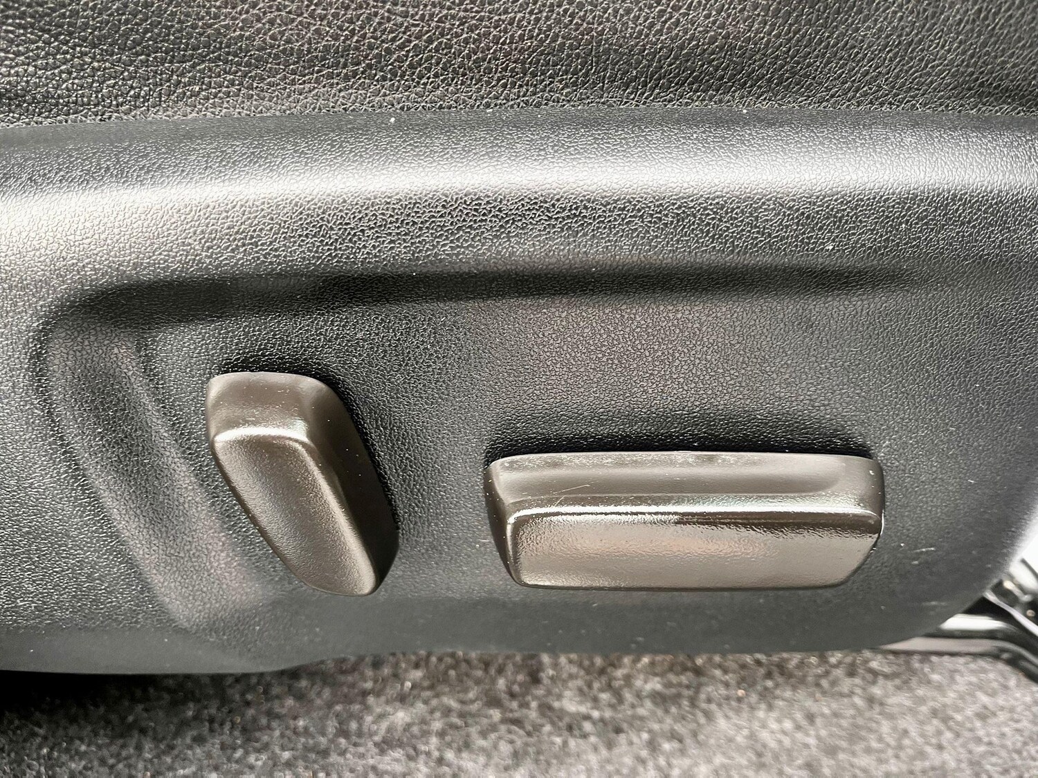 Used Toyota Hilux for sale - 77924991: Photo 59