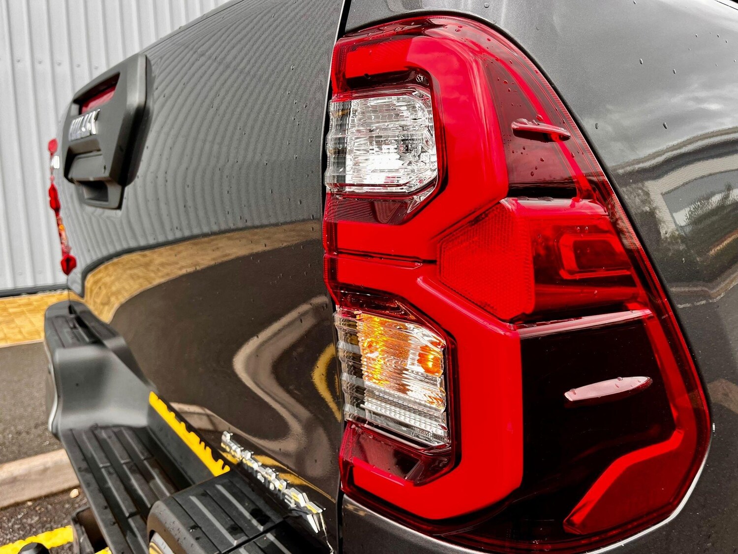 Used Toyota Hilux for sale - 77924991: Photo 64