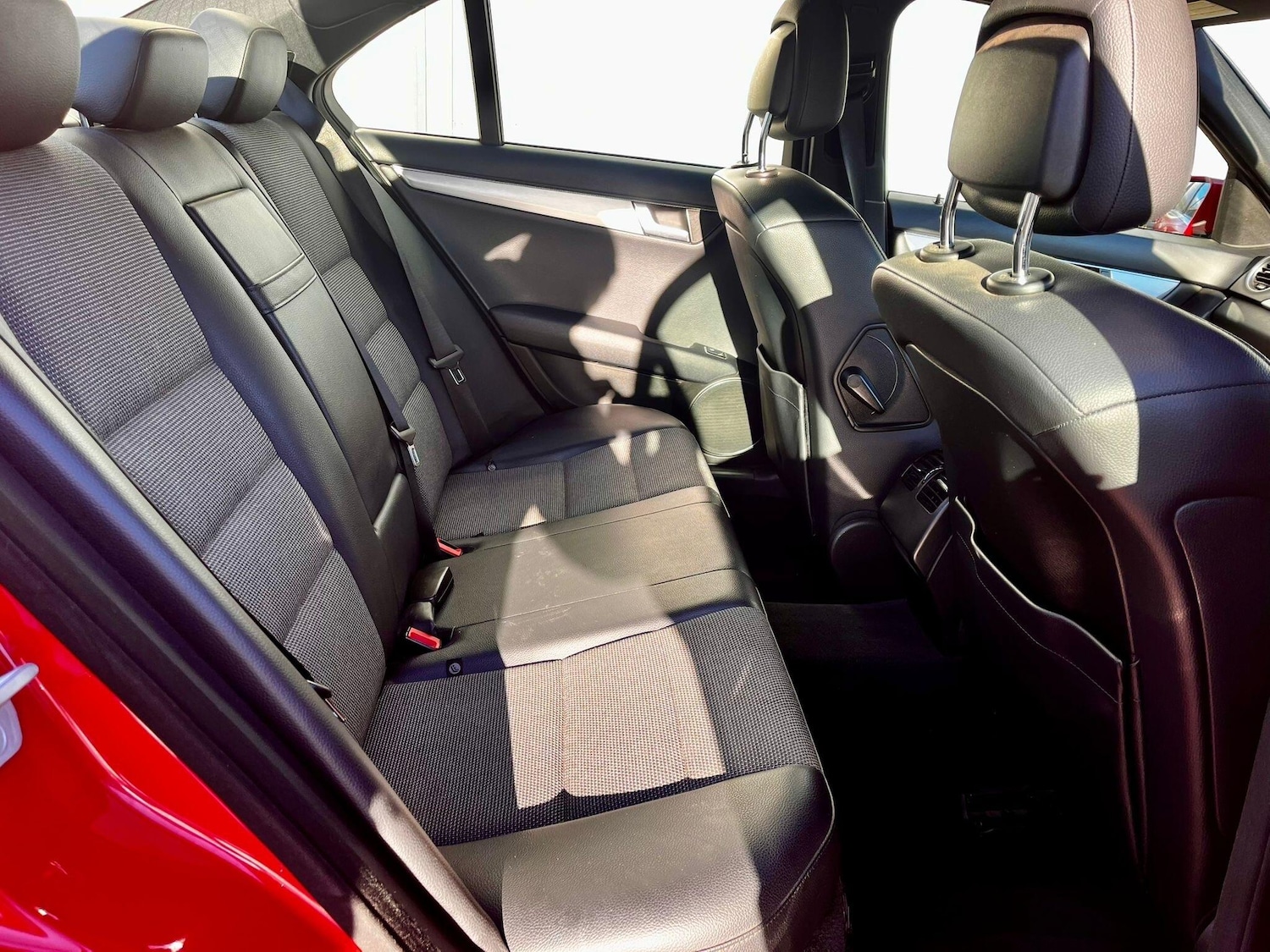 Used Mercedes-Benz C Class 2012 for sale - 76975737: Photo 15