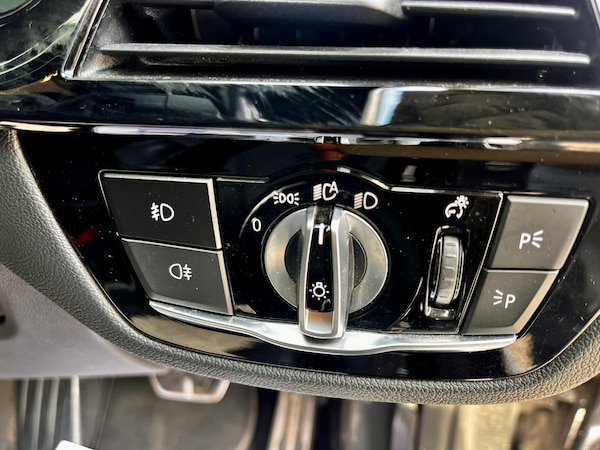 Used BMW 5 Series 2017 for sale - 74751750: Photo 32