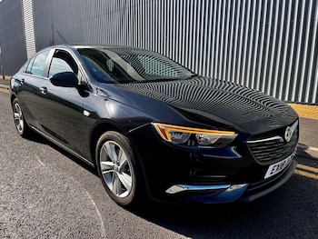 Vauxhall - Insignia