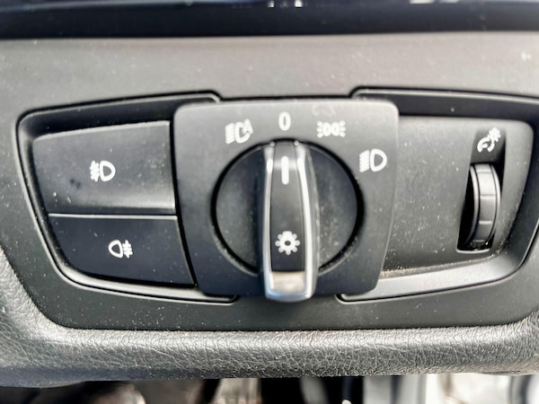 Used BMW 3 Series 2015 for sale - 74700434: Photo 23