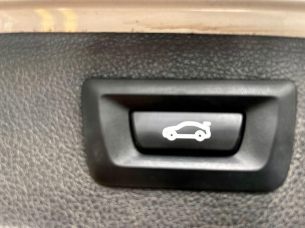 Used BMW 3 Series 2015 for sale - 74700434: Photo 47