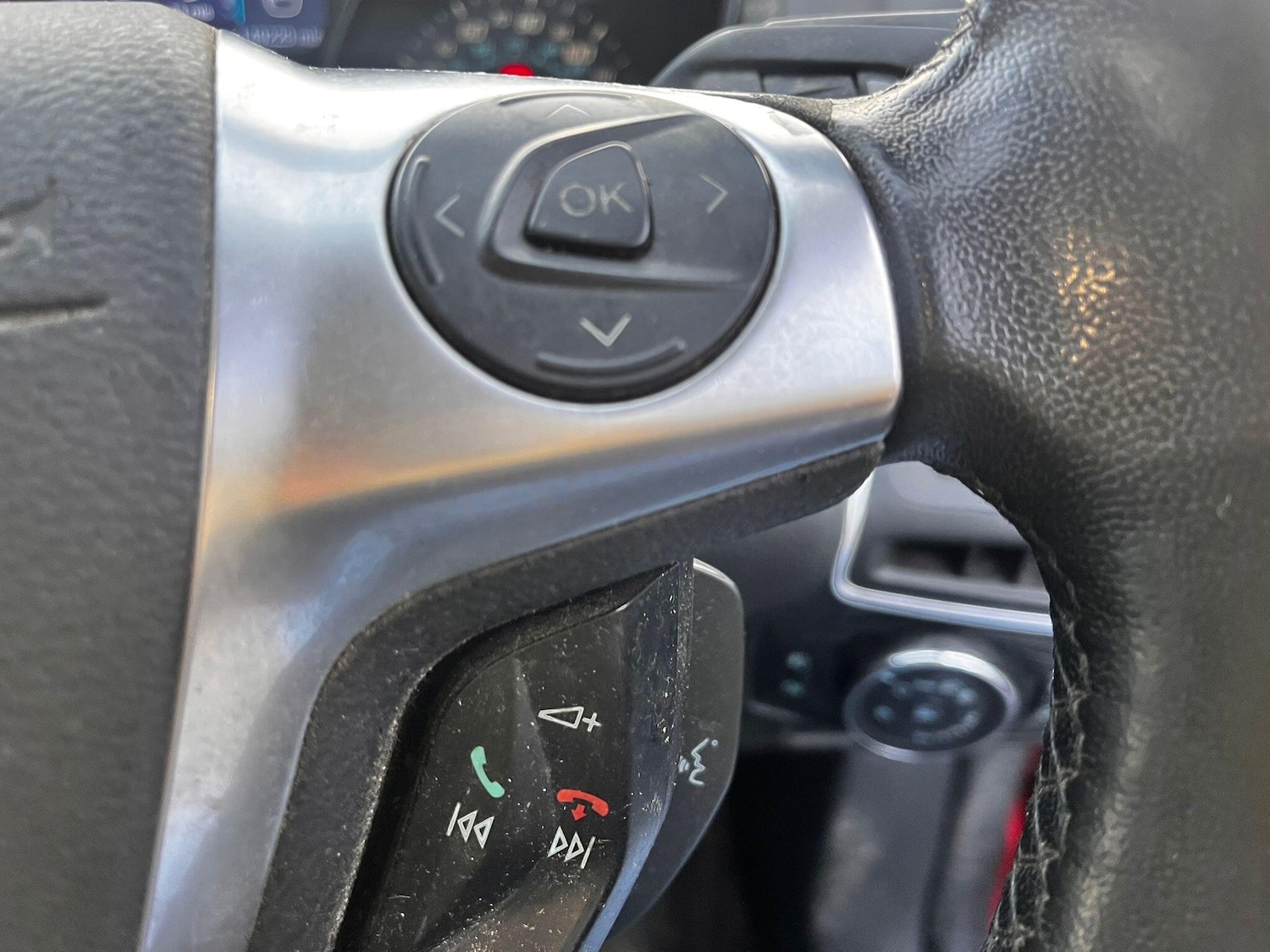 Used Ford Focus 2011 for sale - 76976539: Photo 18