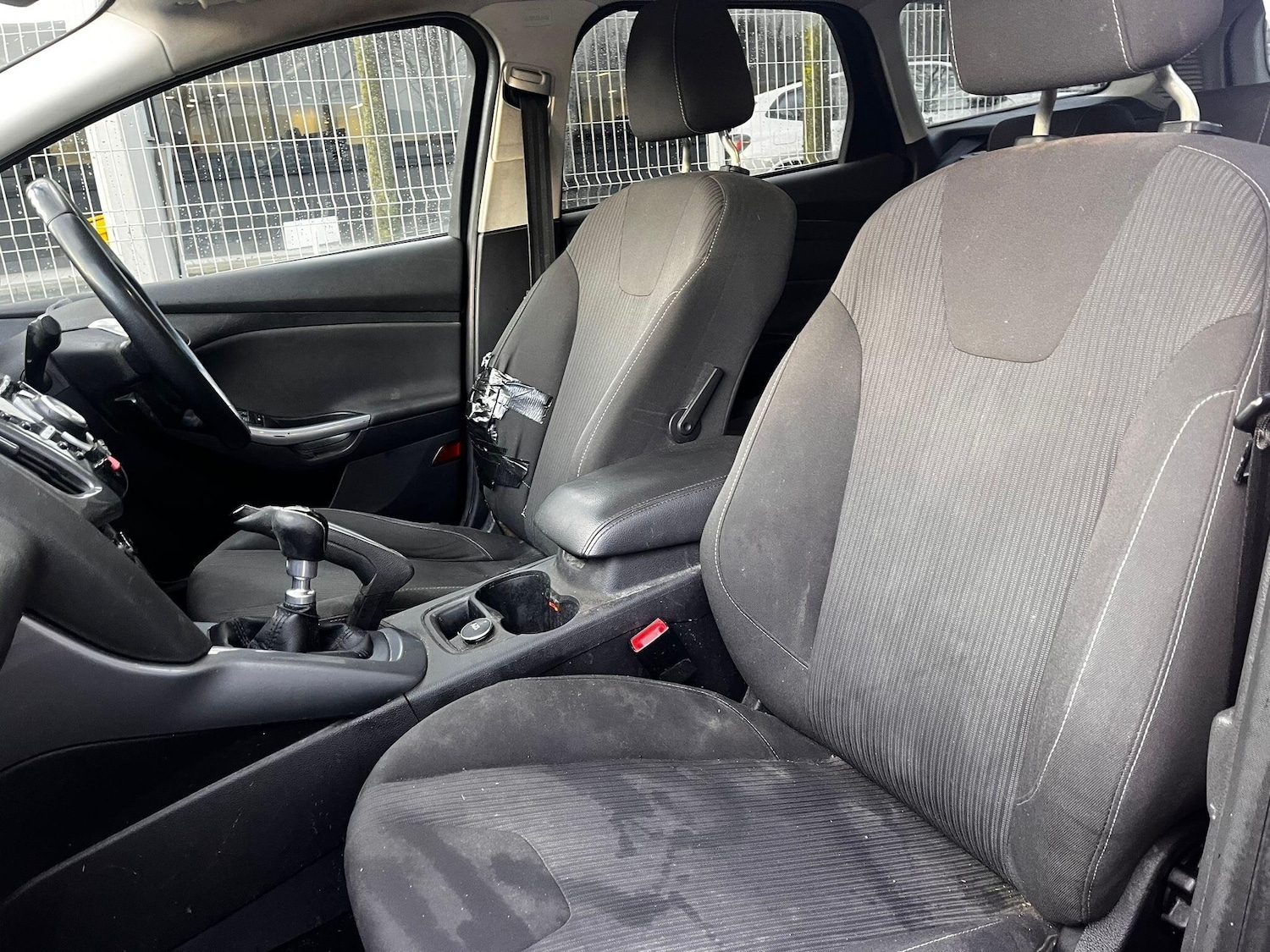 Used Ford Focus 2011 for sale - 76976539: Photo 38