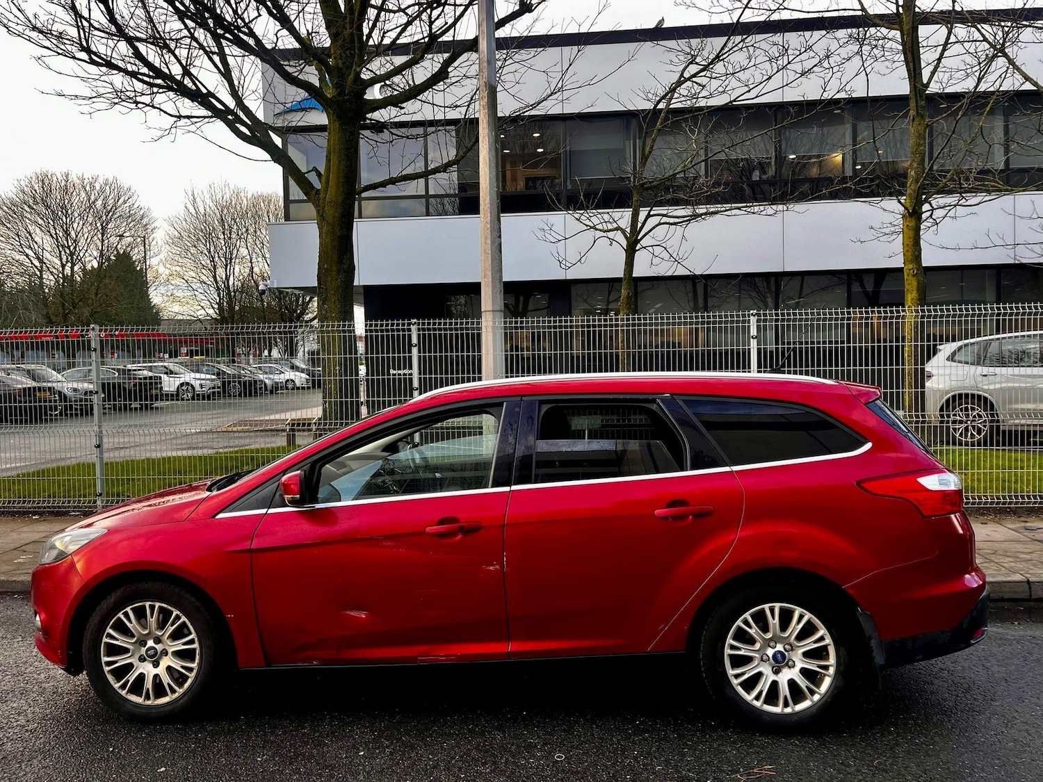 Used Ford Focus 2011 for sale - 76976539: Photo 5