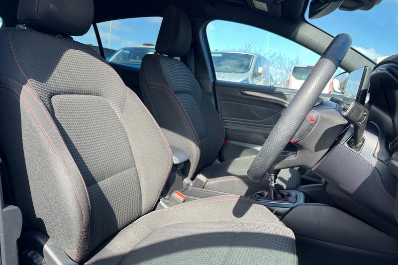 Used Ford Focus 2022 for sale - 78015362: Photo 17