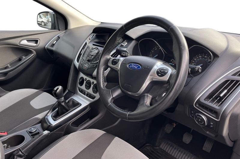 Used Ford Focus 2014 for sale - 77582129: Photo 9