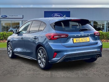 Used Ford Focus 2022 for sale - 75985230: Photo 2