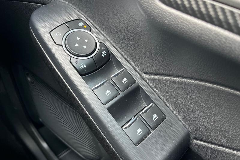 Used Ford Kuga 2025 for sale - 76971968: Photo 16