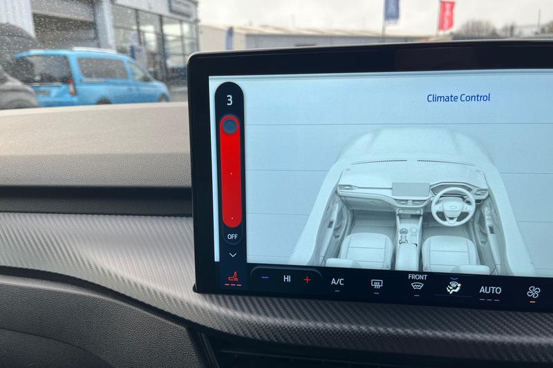 Used Ford Kuga 2025 for sale - 76971968: Photo 33