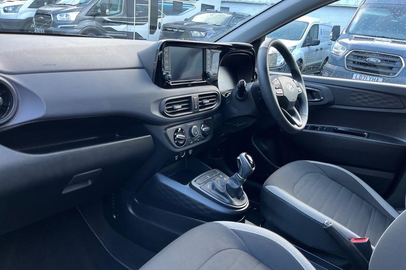 Used Hyundai i10 2024 for sale - 77346237: Photo 18