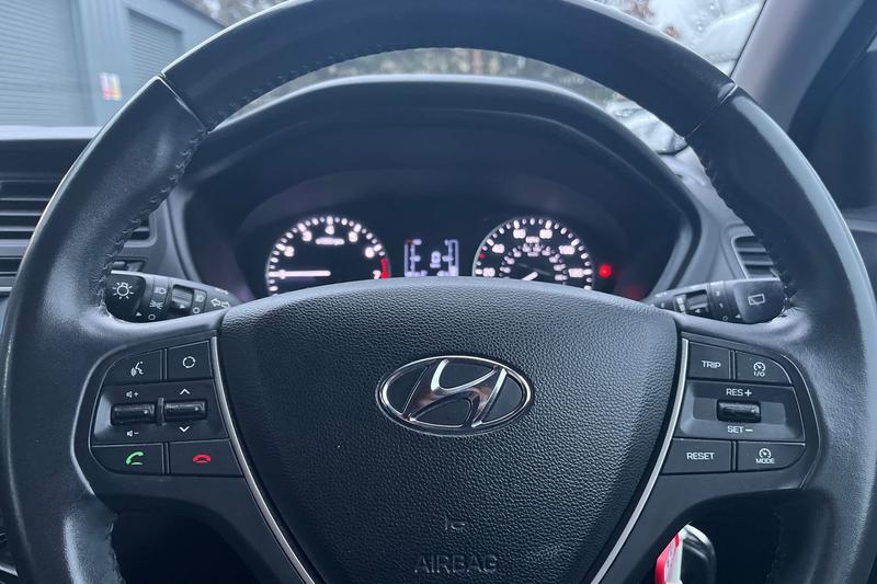 Used Hyundai i20 2018 for sale - 77036939: Photo 12