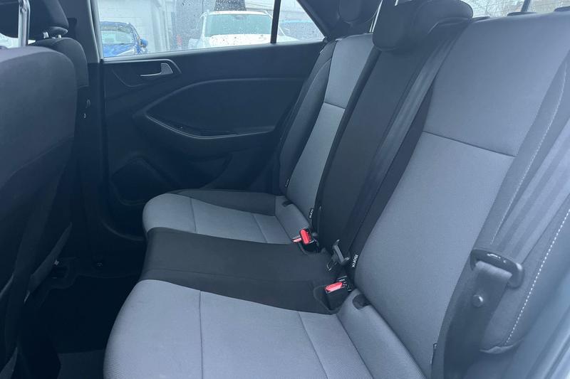 Used Hyundai i20 2018 for sale - 77036939: Photo 20