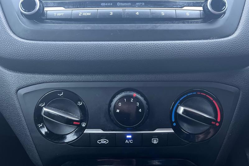 Used Hyundai i20 2018 for sale - 77036939: Photo 31