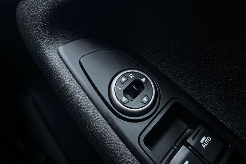 Used Hyundai i20 2018 for sale - 77036939: Photo 39