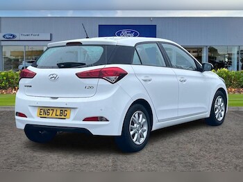 Used Hyundai i20 2018 for sale - 77036939: Photo