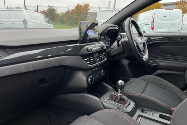 Used Ford Focus 2019 for sale - 76302729: Photo 18