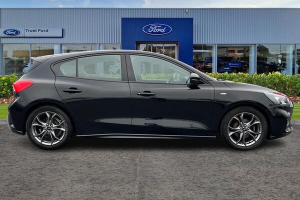 Used Ford Focus 2019 for sale - 76302729: Photo 3