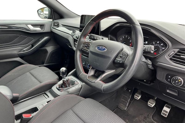 Used Ford Focus 2019 for sale - 76302729: Photo 9