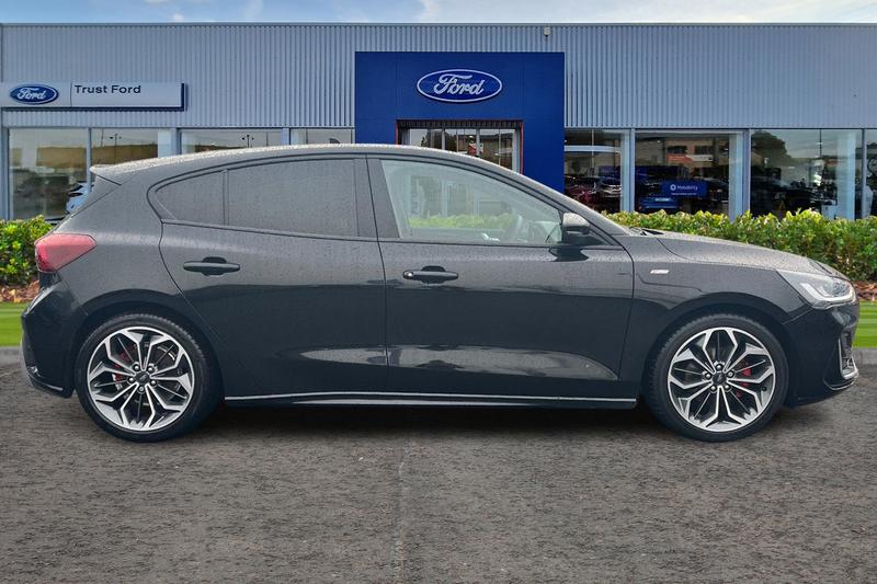 Used Ford Focus 2022 for sale - 76819196: Photo 3