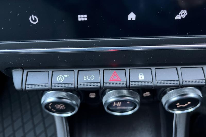 Used Renault Captur 2020 for sale - 77117410: Photo 38