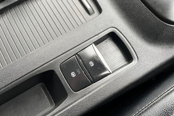 Used Ford Kuga 2022 for sale - 75778940: Photo 31