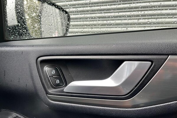 Used Ford Kuga 2022 for sale - 75778940: Photo 40