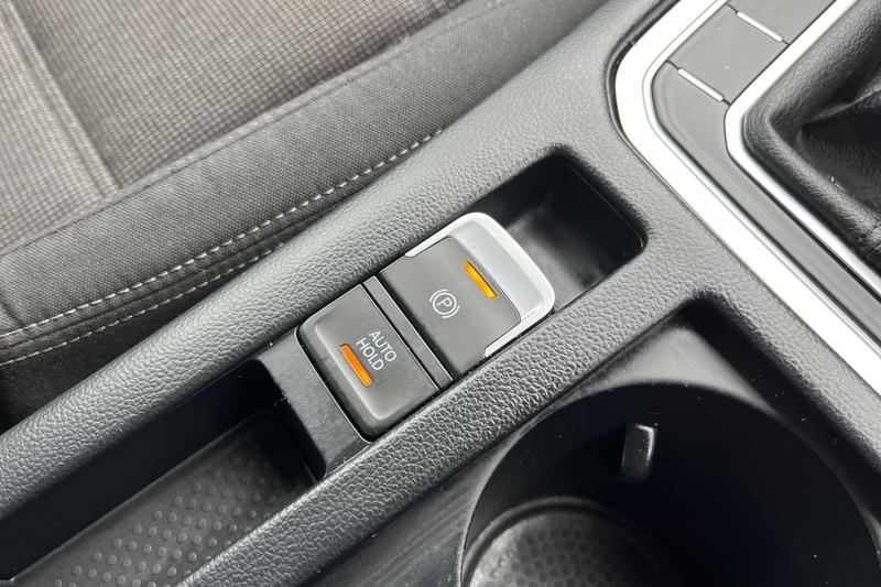 Used Volkswagen Passat for sale - 78109467: Photo 31