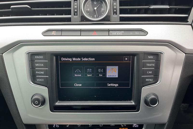 Used Volkswagen Passat for sale - 78109467: Photo 32