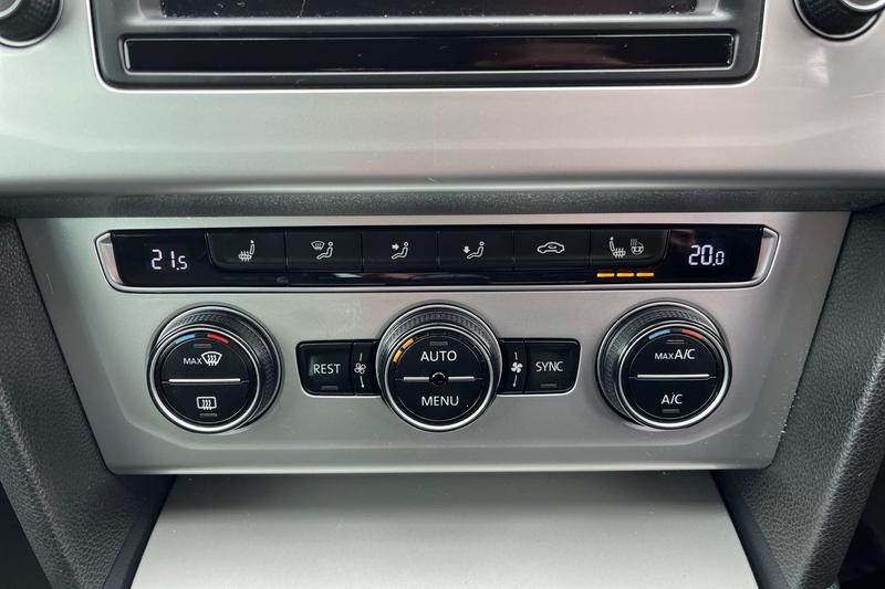 Used Volkswagen Passat for sale - 78109467: Photo 33