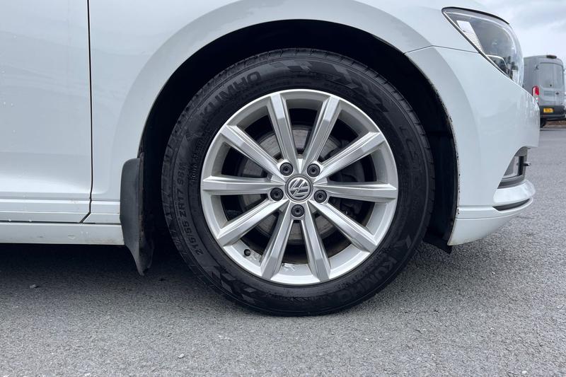 Used Volkswagen Passat for sale - 78109467: Photo 8