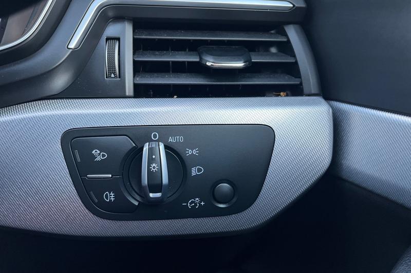 Used Audi A4 2022 for sale - 76647151: Photo 31