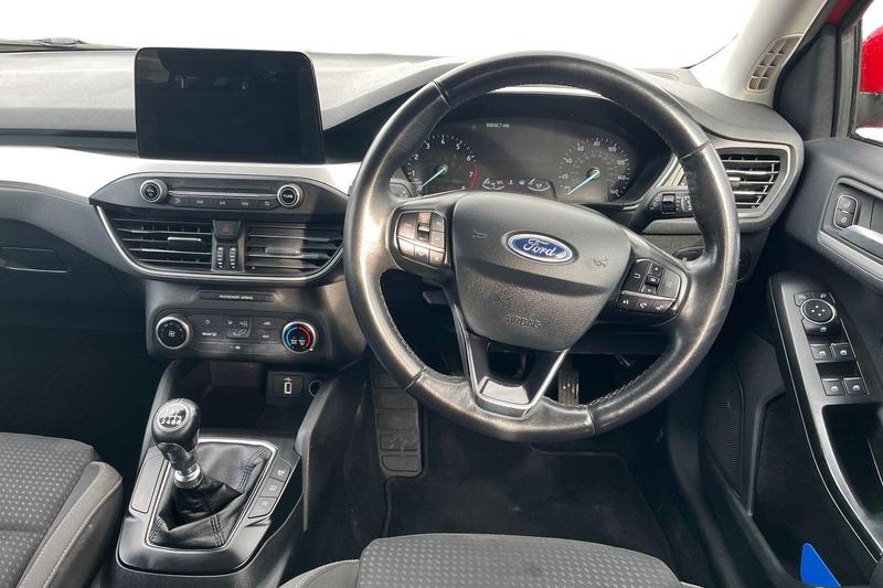 Used Ford Focus 2018 for sale - 76433938: Photo 11