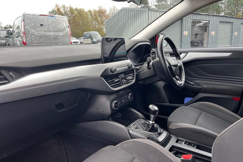 Used Ford Focus 2018 for sale - 76433938: Photo 18