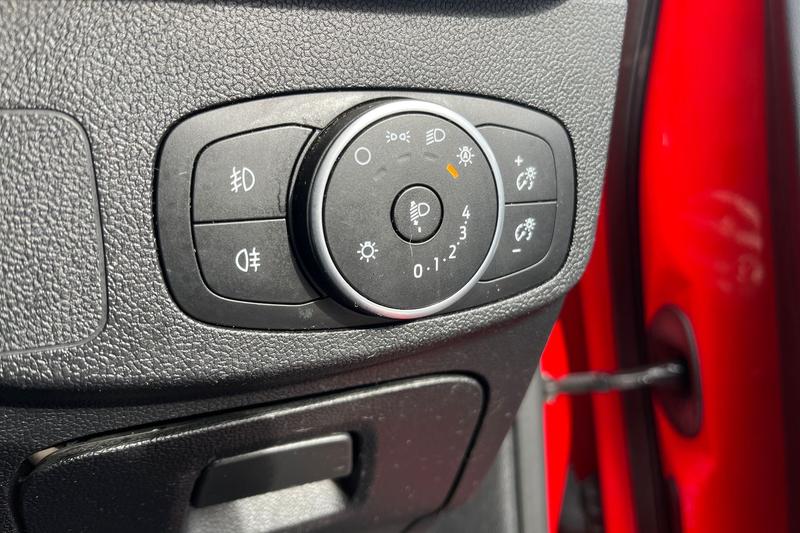 Used Ford Focus 2018 for sale - 76433938: Photo 25