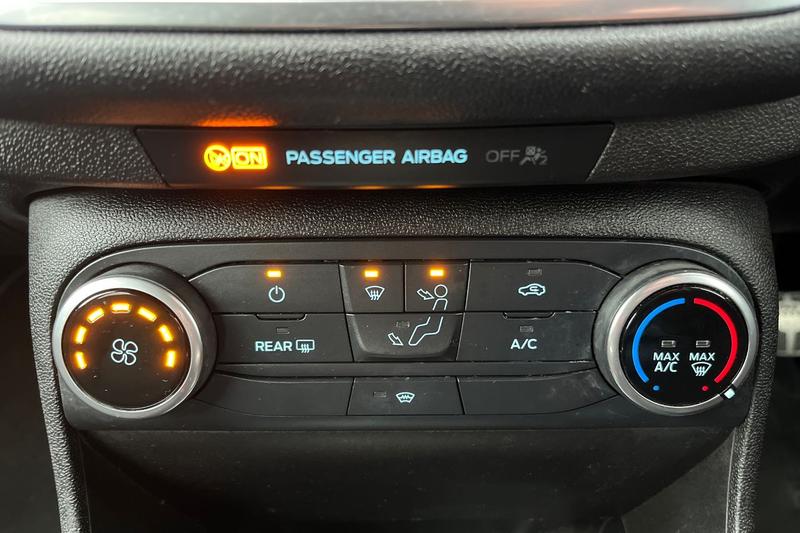 Used Ford Fiesta 2018 for sale - 77235893: Photo 37