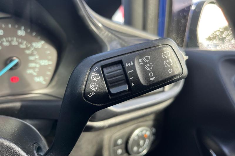 Used Ford Fiesta 2018 for sale - 76452894: Photo 15