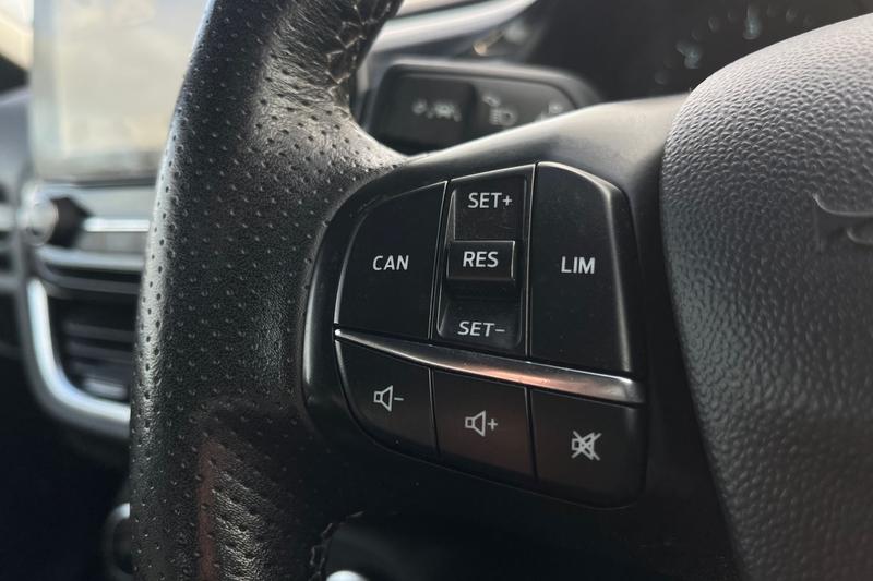 Used Ford Fiesta 2018 for sale - 76452894: Photo 31