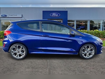 Used Ford Fiesta 2018 for sale - 76452894: Photo