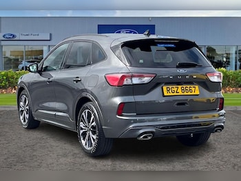 Used Ford Kuga 2023 for sale - 75985132: Photo 2