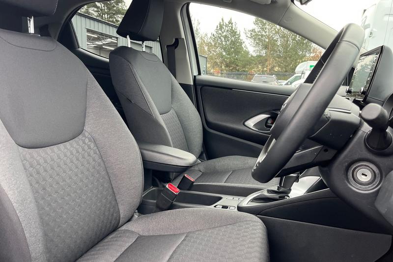 Used Toyota Yaris 2022 for sale - 77679473: Photo 17